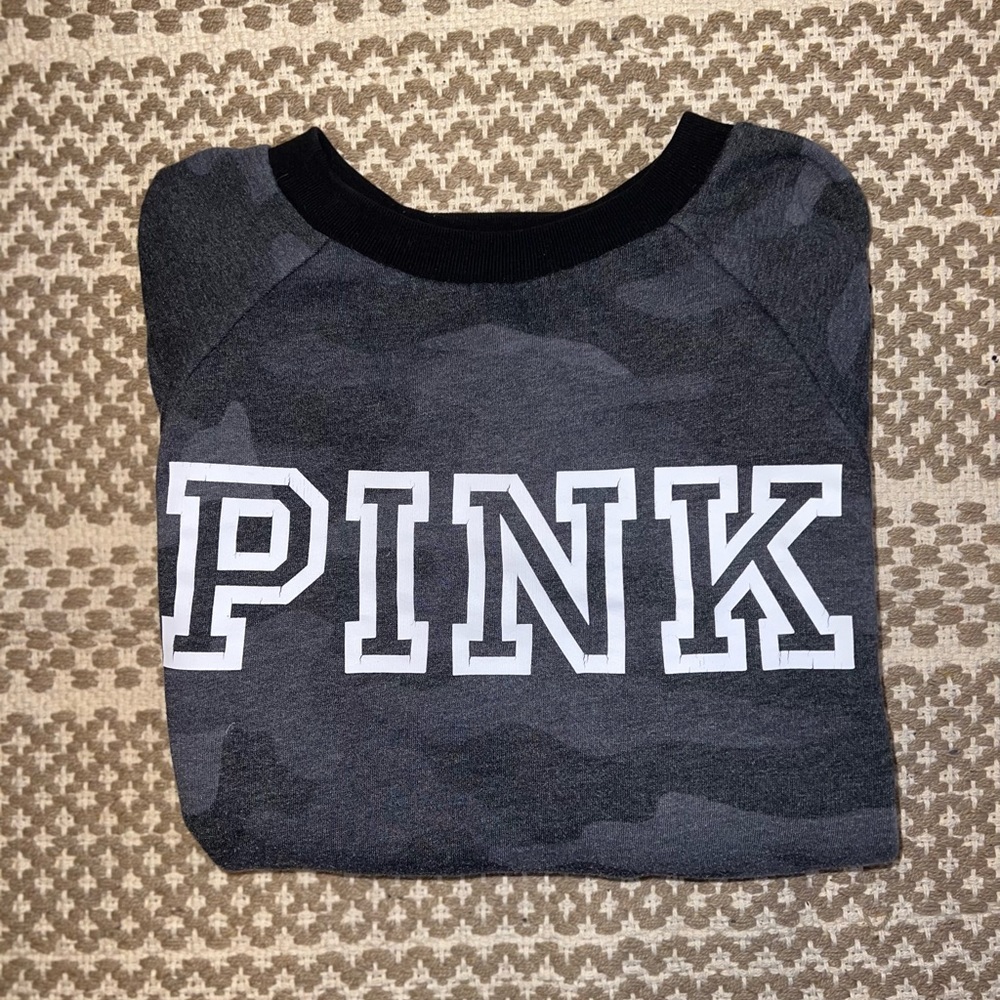 PINK Victoria's Secret 🥳 2/$15 OR 3/$20 🥳 Grey Camo Crewneck - Picture 1 of 4